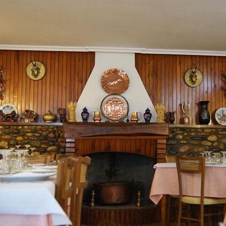 Hostal Pirineos Meliz Bielsa Exterior foto